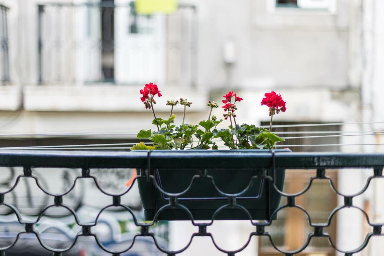 Charming Apartment Travessa Do Alcaide Lizbona Zewnętrze zdjęcie